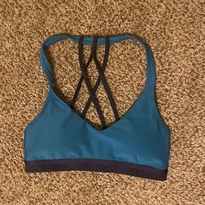 Underarmour XS sports bra